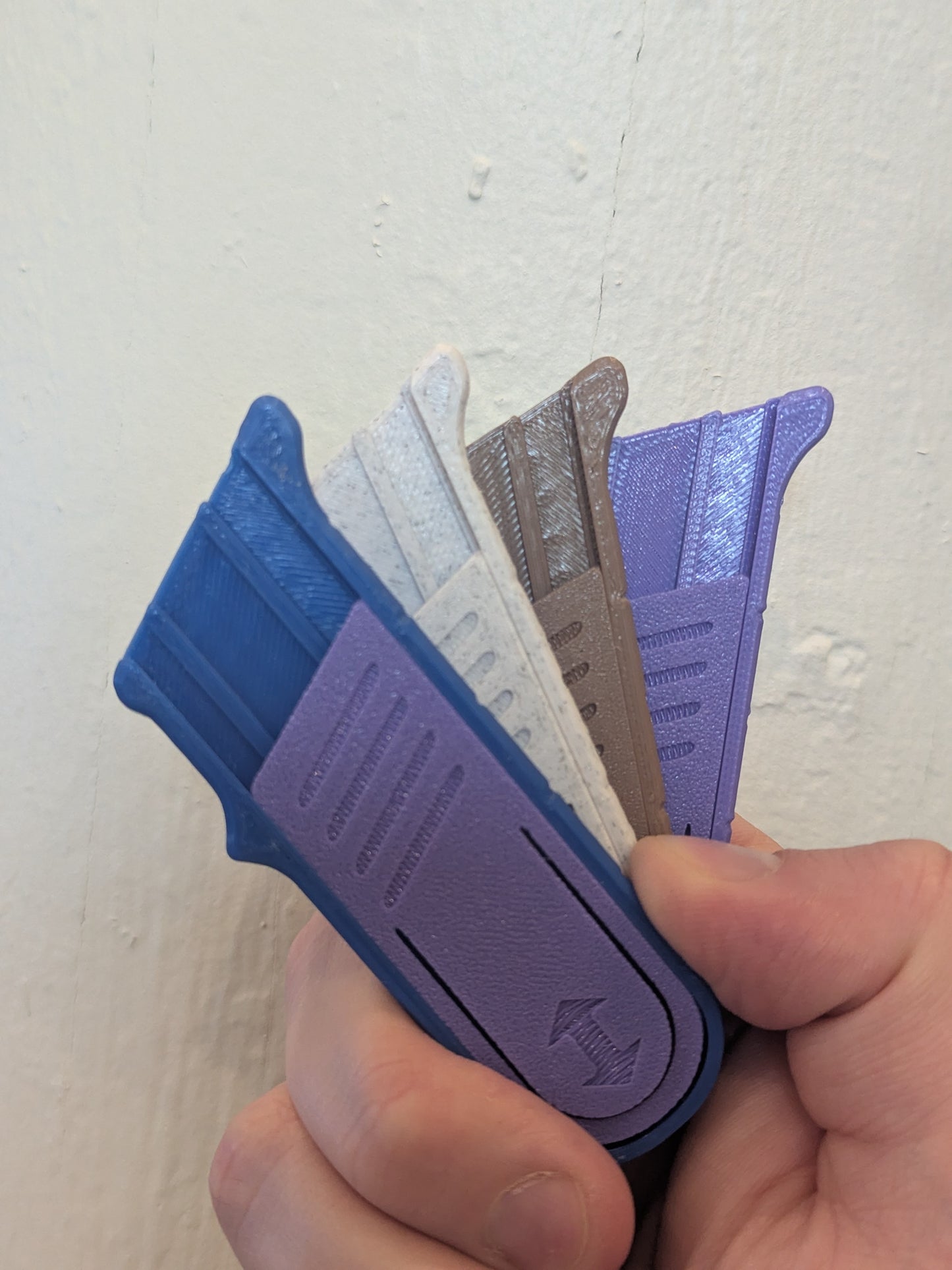4 Pocket Sliding Utility Knifes